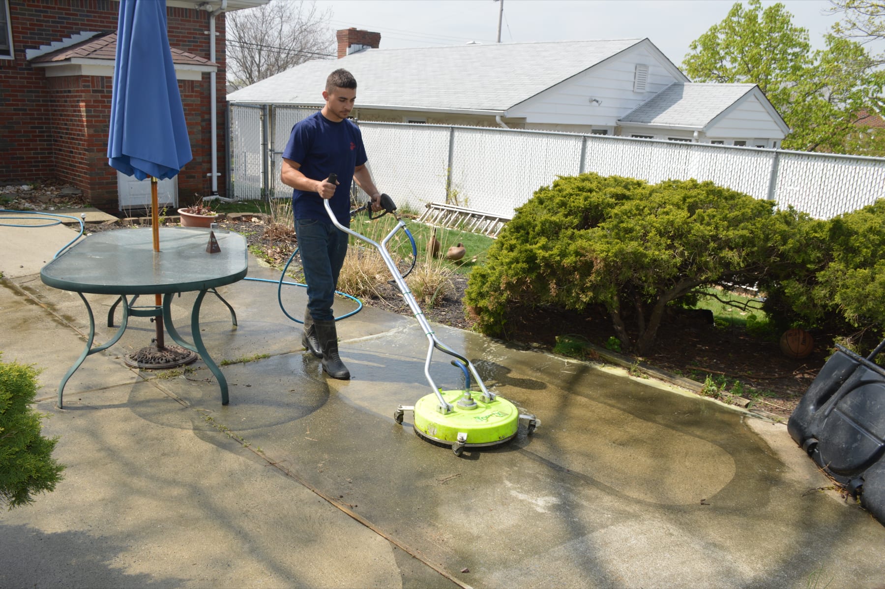 Concrete Cleaning Parkway Powerwash